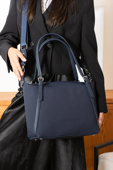 Kadin El Ve Omuz Cantasi Yeni Sezon Ebat:27 X 32 Cm Lacivert